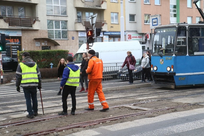 Wykolejenie tramwaju na Jedności Narodowej