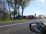 Śmiertelny wypadek na krajowej dziesiątce. Nie żyje kobieta, która jechała mercedesem