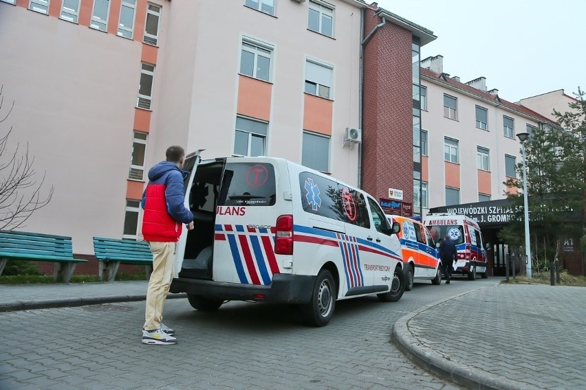 Ile osób jest zakażonych koronawirusem w woj. śląskim?...