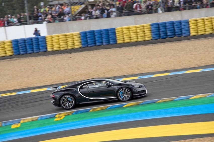 Bugatti Chiron...