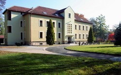 Centralne Muzeum Jeńców Wojennych w Łambinowicach-Opolu, siedziba w Łambinowicach.