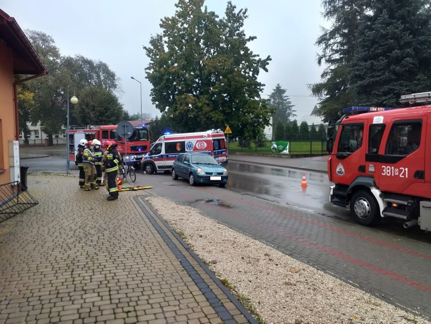 Wypadek w Grębowie. Ranny rowerzysta potrącony przez renault (ZDJĘCIA)