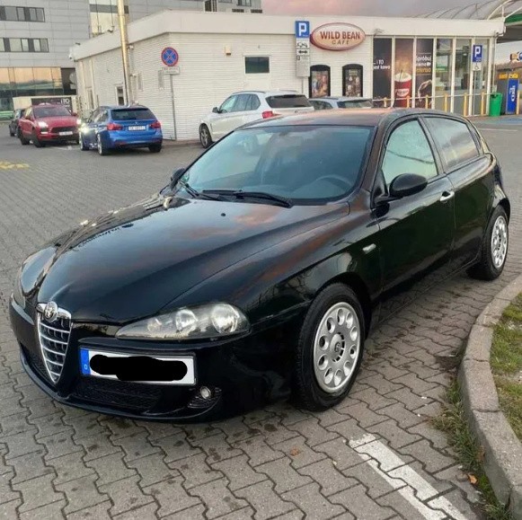 Samochód: Alfa Romeo 147 1.9 JTD LIFT...