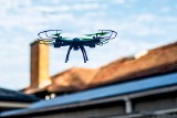 Kiedy na latanie dronem konieczna jest licencja? Czy można kupić taki sprzęt bez pozwolenia na latanie?