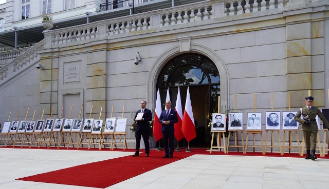W sierpniu 2021 r. w Warszawie odbyła się uroczystość wręczenia not identyfikacyjnych 26 ofiar reżimów totalitarnych, w tym Aleksandra Orła