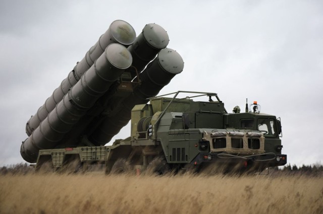 Rosja zapowiedziała wysłanie na Białoruś wyrzutni S-400