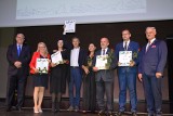 Muzeum Wsi Opolskiej z tytułem najlepszy produkt turystyczny województwa opolskiego podczas jubileuszu 15-lecia OROT
