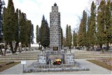 Nowy Sącz. Ministerstwo nie chce sierpa i młota na pomniku żołnierzy radzieckich