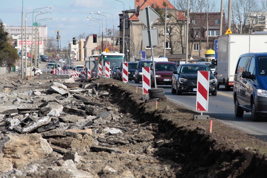 W 2018 roku kontynuowany będzie remont ul. Niemodlińskiej...