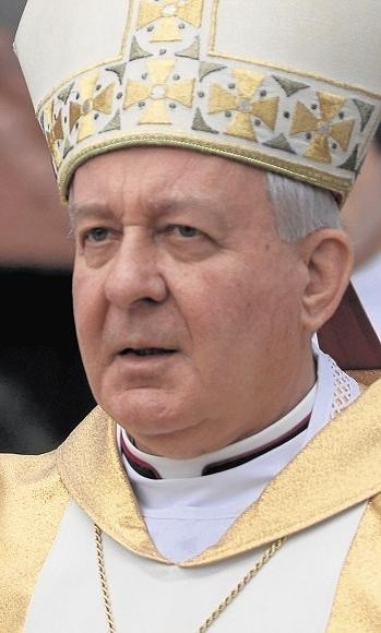 Arcybiskup Senior Juliusz Paetz, nie pełni żadnych funkcji