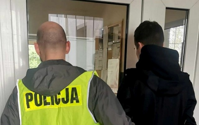 22-letni obcokrajowiec został zatrzymany przez policjantów z bydgoskiego Śródmieścia na podstawie Europejskiego Nakazu Aresztowania