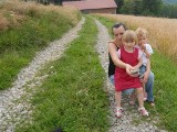 Mieszkańcy Borówek: karetka do chorych dzieci tutaj nie dojedzie