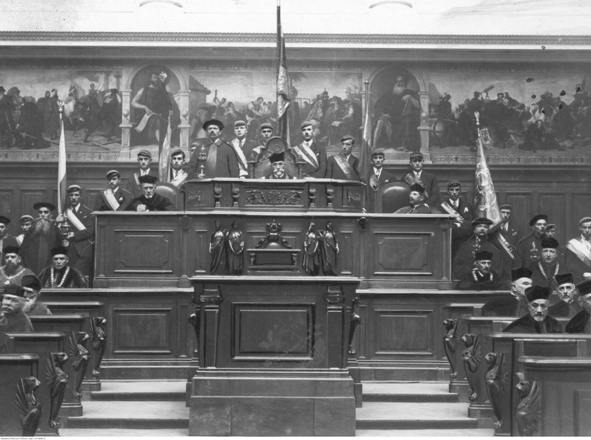 25 lutego 1920 roku miała miejsce inauguracja wykładów w...