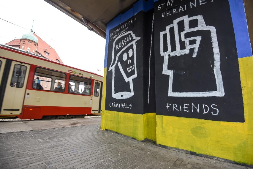 Muralne i flagi pojawiły się w Gdańsku