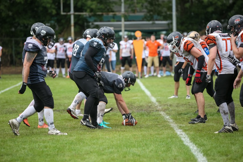 Futbol amerykański: W derbach Małopolski górą Silvers Olkusz [ZDJĘCIA]