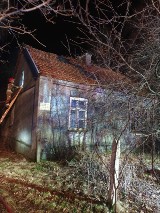 Pożar w domu w miejscowości Błaszków. Pięć strażackich zastępów w akcji