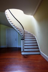 Jakie schody w domu? Wymiary i rodzaje schodów