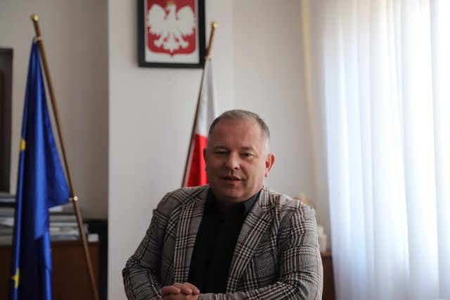 Burmistrz Radoszyc Michał Pękala.