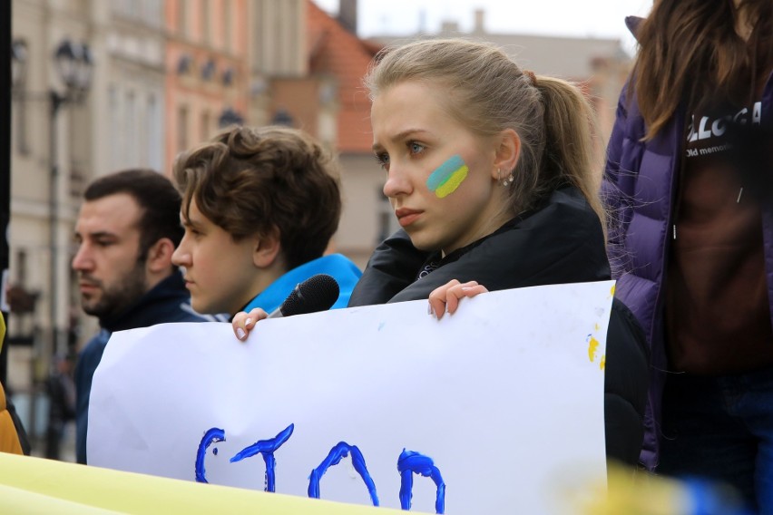 W Toruniu zameldowanych jest ponad 800 obywateli Ukrainy. W...