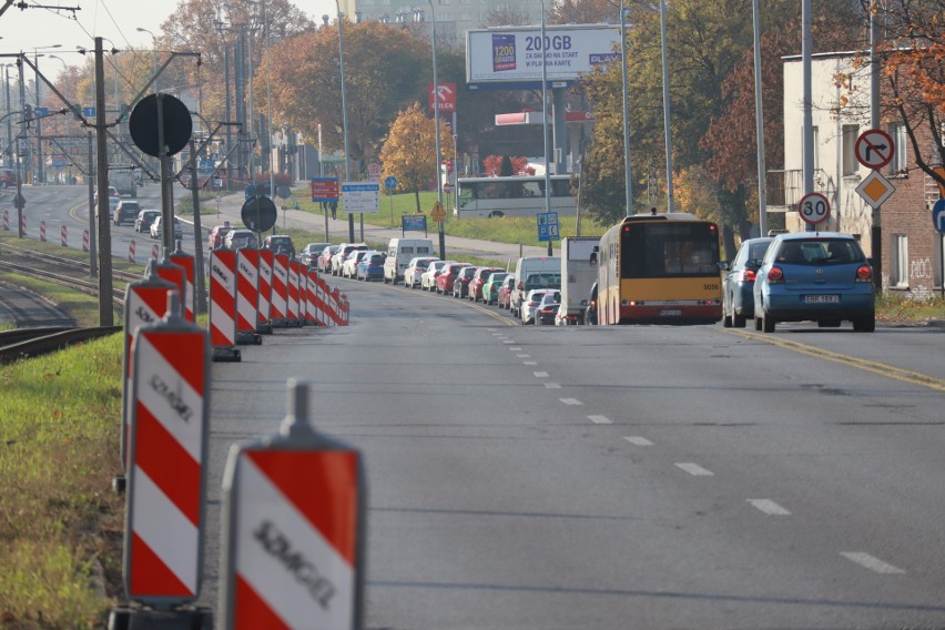 Ruszył remont Śmigłego - Rydza od Przybyszewskiego do Dąbrowskiego. Przejazd tędy to wyzwanie dla kierowców i pasażerów