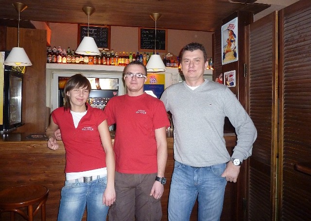 Niezawodni pracownicy z właścicielem Rafałem Olakiem (od prawej). 