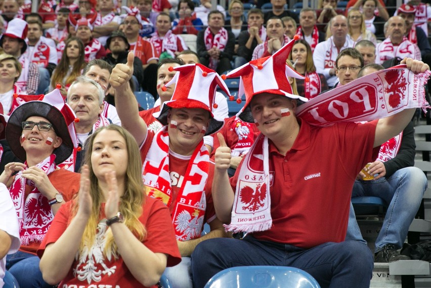 Euro 2016 w piłce ręcznej. Kibice na trybunach w Kraków...