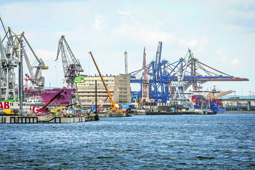 Rozwój portów w Trójmieście żywotnym interesem gospodarki