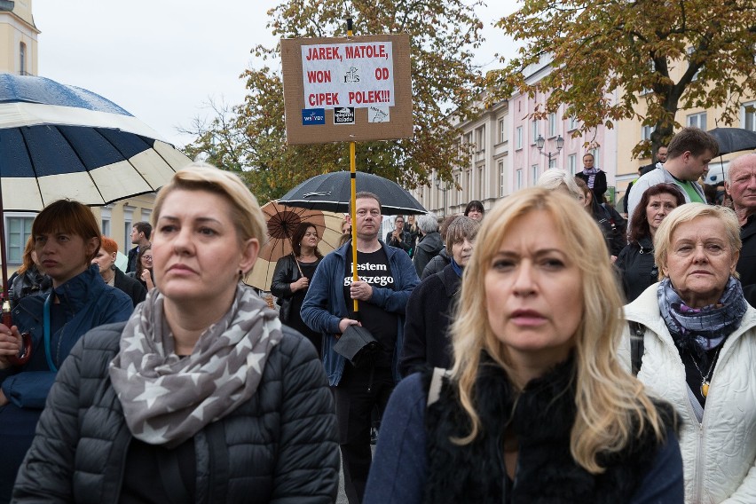 Były transparenty - w trakcie marszu w kierunku Ratusza to...