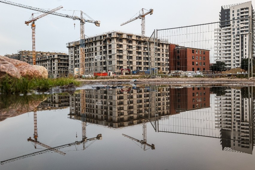 Uporządkowana przestrzeń wokół Sali BHP w Gdańsku. Za dekadę...