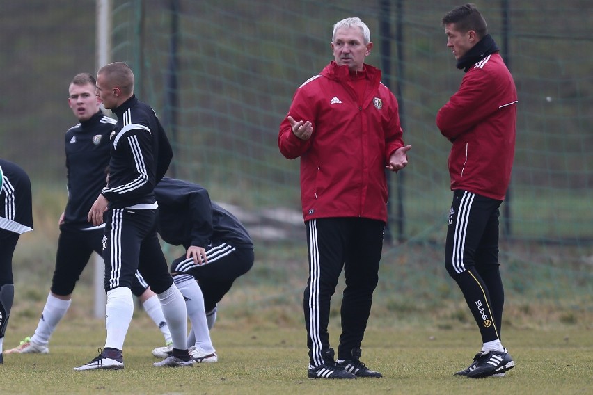 Trening Śląska Wrocław z nowym szkoleniowcem Romualdem...