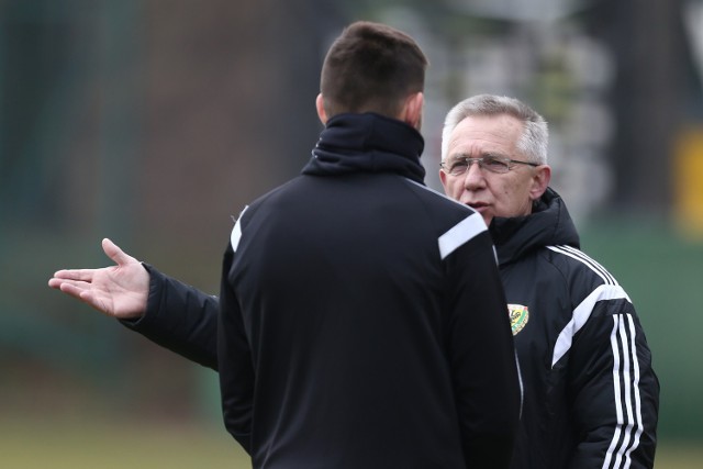 Trening Śląska Wrocław z nowym szkoleniowcem Romualdem Szukiełowiczem