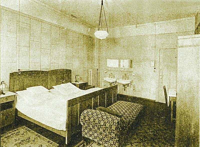 Hotel Forms miał bowiem w 1928 roku nie tylko 100...