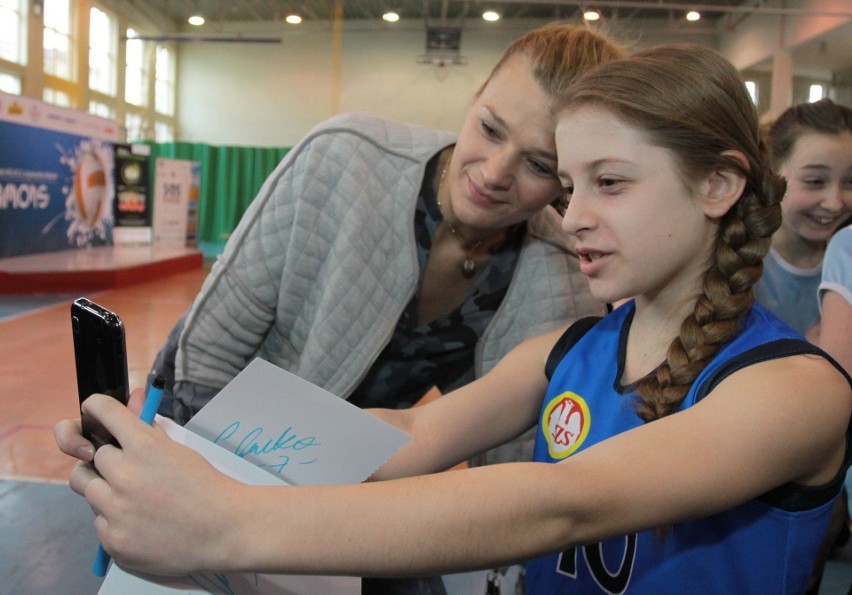 Ostrowieckie Stowarzyszenie Akademia Volley Stars organizuje...