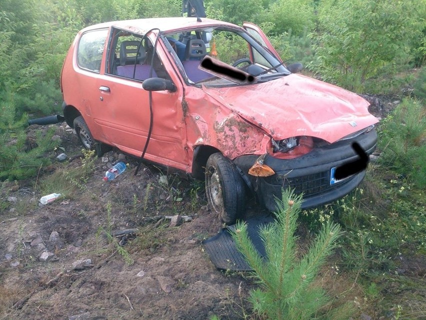 Wypadek w gminie Chorzele, poszkodowani kobieta i dziecko