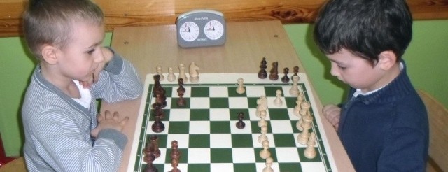 Uczniowie szkół podstawowych walczyli w turnieju szachowym w Stalowej Woli.