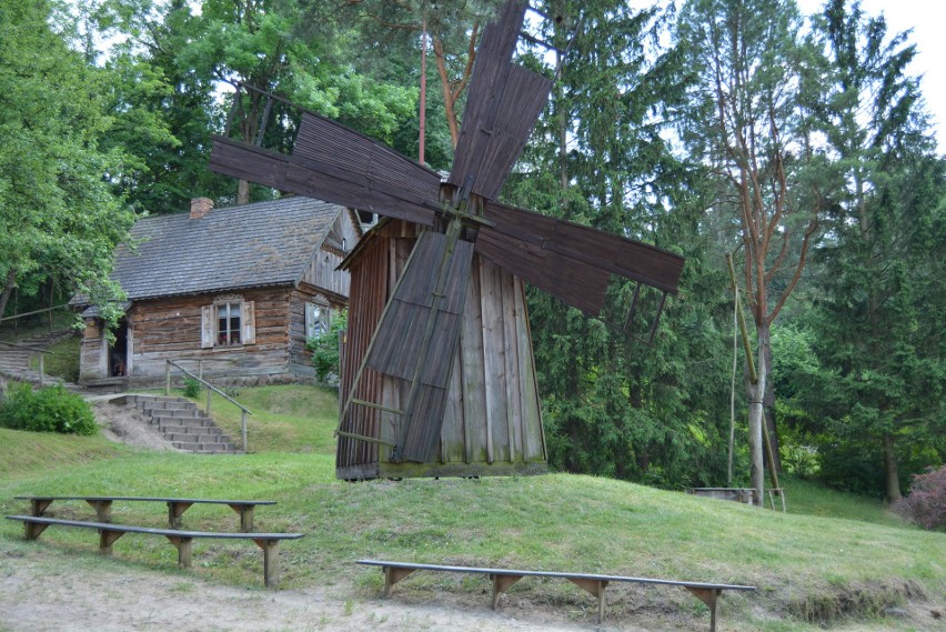 Skansen Kurpiowski w Nowogrodzie. Warto go zwiedzić osobiście. Obejrzyjcie galerię z tego malowniczego miejsca