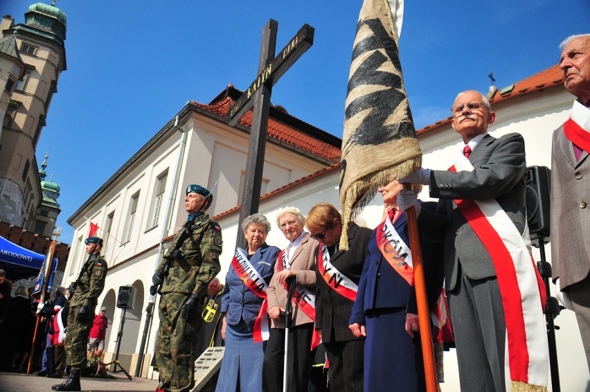 Uroczystości na pl. o. Adama Studzińskiego