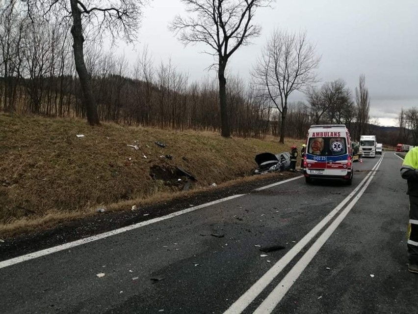 Droga Wrocław - Jelenia Góra zablokowana. Groźny wypadek na drodzej krajowej 3