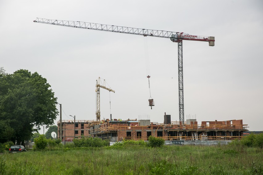 Kraków. Na Złocieniu rządzą deweloperzy. Nie ma tu miejsca dla szkoły [ZDJĘCIA]