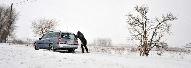 Droga z Lęborka na Cewice. Kierowcy nie byli w stanie jej przejechać. 