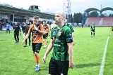 W weekend 18-19 maja grała grupa czwarta trzeciej ligi. Derby KSZO 1929 Ostrowiec - Star Starachowice 2:0. Czarni też wygrali. Śledź wyniki