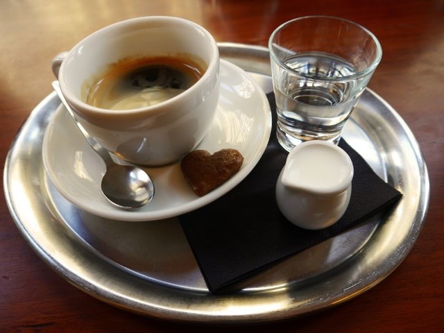 Myślimy, że espresso jest mocną kawą, a nie jest. Jest kawą aromatyczną - powiedział Marcin Moczydłowski, barista