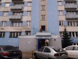 Samobójstwo na Narciarskiej w Łodzi. Starsza kobieta wyskoczyła przez okno