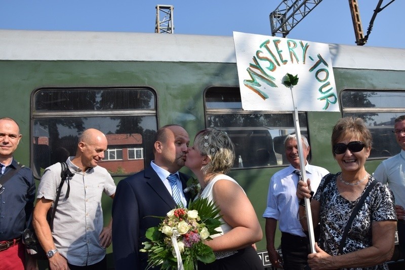 Kilkuset niemieckich turystów przyjechało specjalnym...