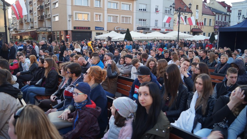 Rybnik oszalał! Dzikie tłumy na koncercie Miuosha i O.S.TR.