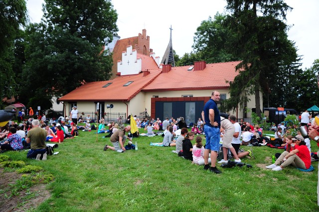 Pierwszy postój pielgrzymów w Zielonkach