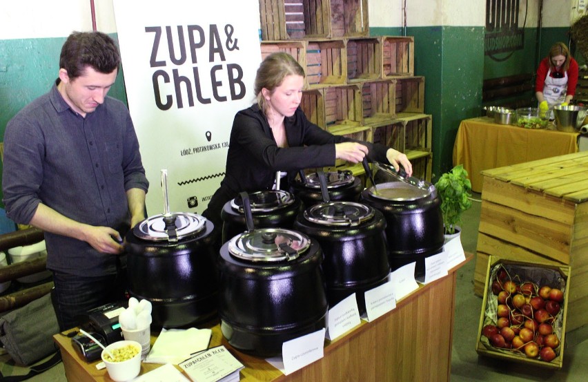 6. edycja Street Food Festival 2015 w Łodzi. Ślimaki i sushi z food trucków [ZDJĘCIA]