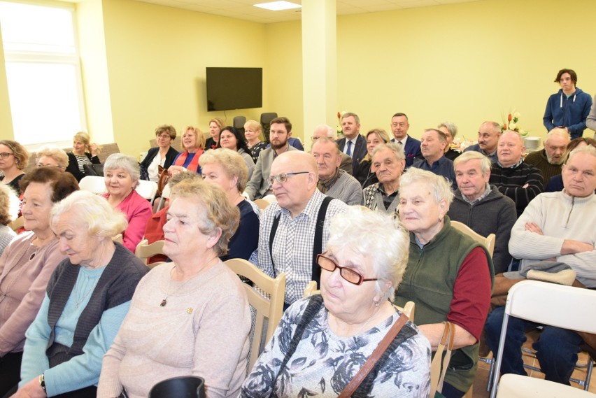 Komfortowe warunki do wypoczynku i relaksu mają teraz bodzechowscy seniorzy