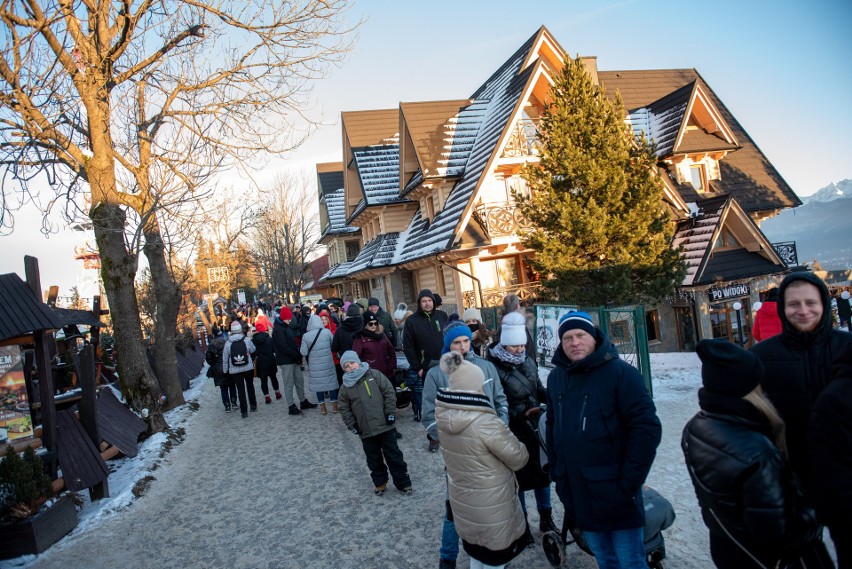 Zakopane. Gubałówka jak Marszałkowska w godzinach szczytu. Kolejka do kolejki nie tylko na Kasprowy Wierch