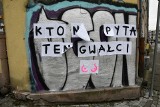"Kto nie pyta ten gwałci" - tajemnicze napisy w Kielcach. Kto za nie odpowiada? To akcja „Plakaciary przeciw przemocy wobec kobiet” 